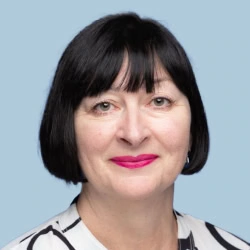 250×250 headshot hsbc paulette toyton