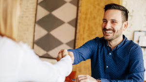 3 etapas para melhorar a experiência do cliente no setor de seguros