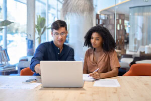 コールセンターにおける人手不足と欠勤への対策