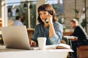 6 Benefits of Call Center IVR Software