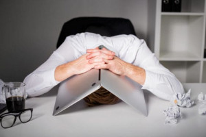 Cost of Doing Nothing: What Legacy Call Center Systems Cost IT
