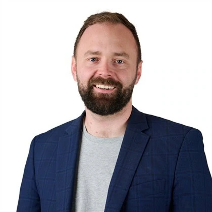 Mike woods headshot