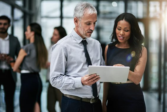 Teamwork and technology, indispensable tools for corporate productivity