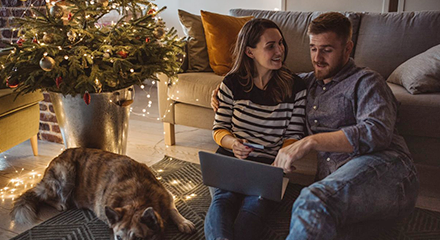 Use Predictive Engagement to Cash In on Online Holiday Shoppers - Retail Page Image