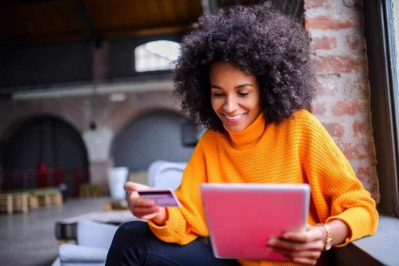 Cómo define la inteligencia artificial y el aprendizaje automático el journey del cliente