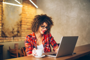 6 Tips to Cultivate a Stress-Free Contact Center Environment