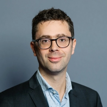 Nicolas Bouzou